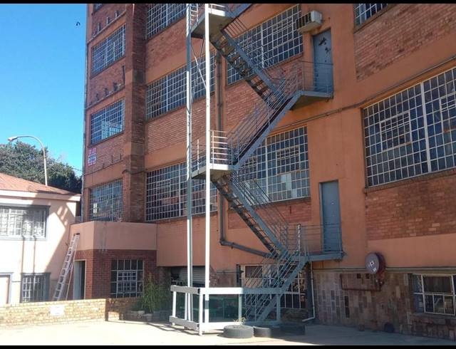BUSINESS PROPERTY TO RENT IN BERTRAMS